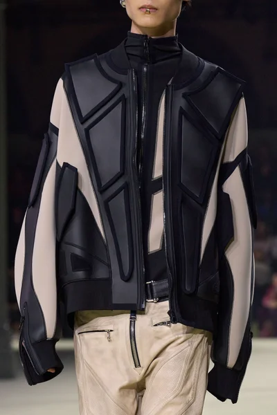 Look 123